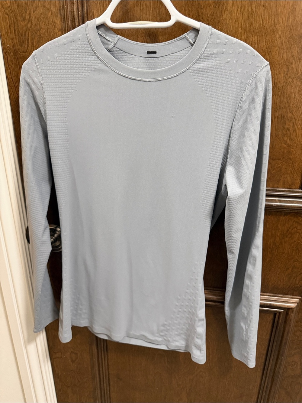 Lululemon Men’s Small Gray Seamless Long Sleeve Running Shirt Slim Fit Dri-Fit